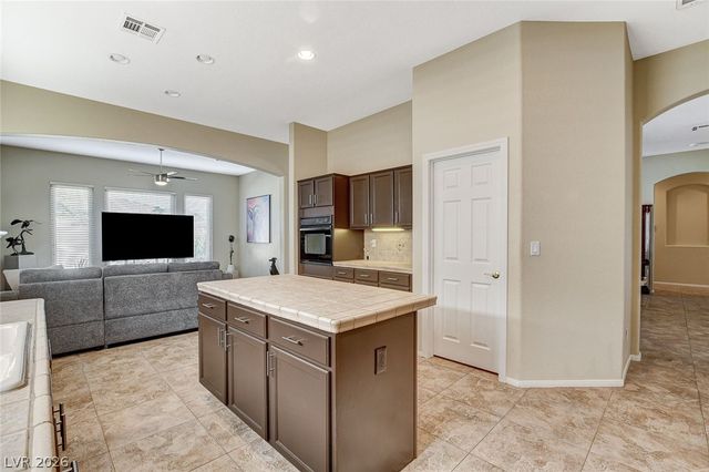 3290 Squire Street, Las Vegas, NV 89135