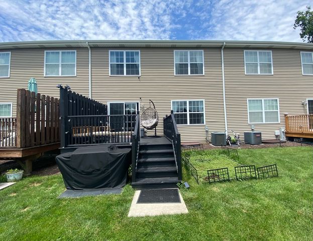 7009 W Crandall Avenue, Worth, IL 60482
