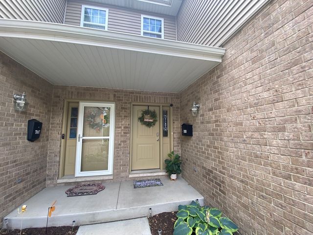 7009 W Crandall Avenue, Worth, IL 60482