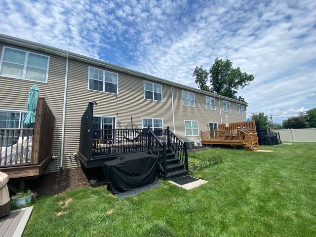 7009 W Crandall Avenue, Worth, IL 60482