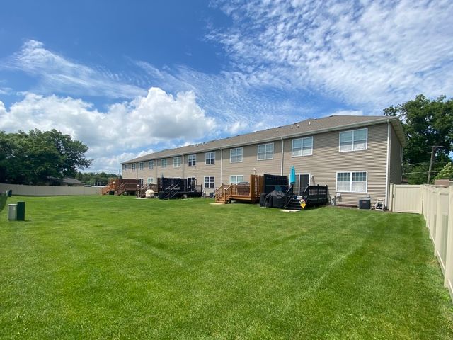 7009 W Crandall Avenue, Worth, IL 60482