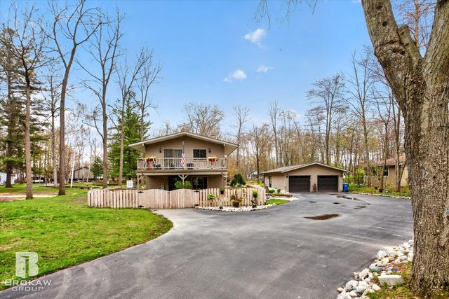3596 E Jane Drive, Midland, MI 48642