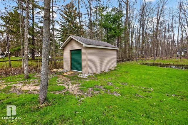 3596 E Jane Drive, Midland, MI 48642