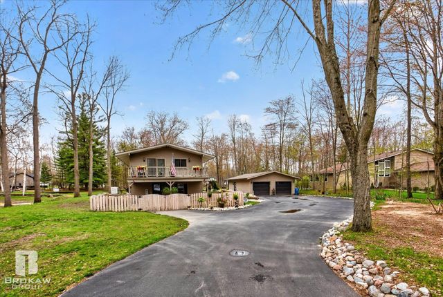 3596 E Jane Drive, Midland, MI 48642