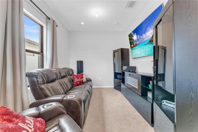 2854 Primrose Place, Oakland Park, FL 33309