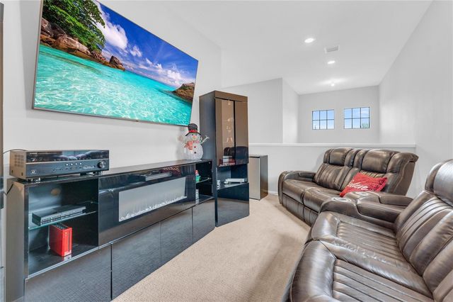 2854 Primrose Place, Oakland Park, FL 33309