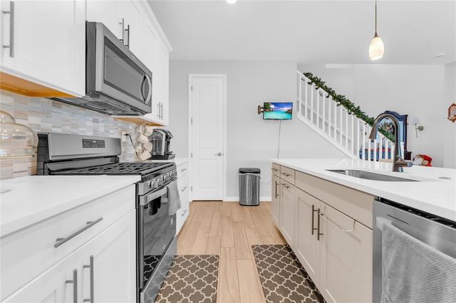 2854 Primrose Place, Oakland Park, FL 33309