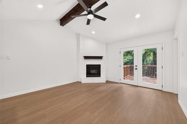 61 W Wavy Oak Circle, Spring, TX 77381