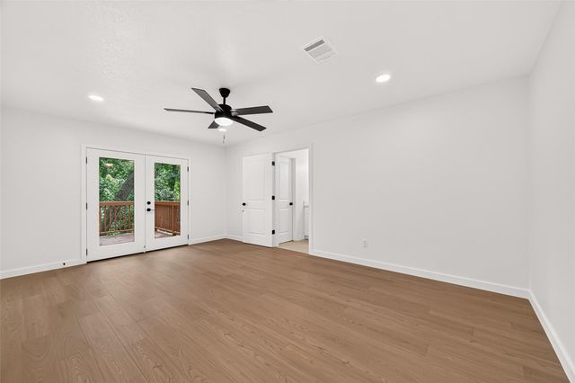 61 W Wavy Oak Circle, Spring, TX 77381