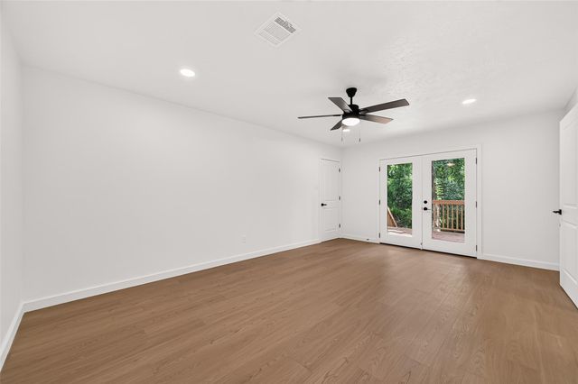 61 W Wavy Oak Circle, Spring, TX 77381