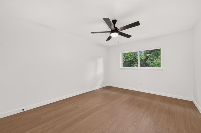 61 W Wavy Oak Circle, Spring, TX 77381