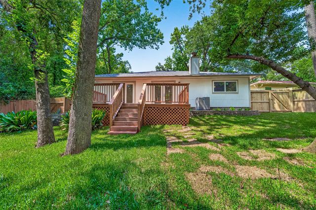 61 W Wavy Oak Circle, Spring, TX 77381