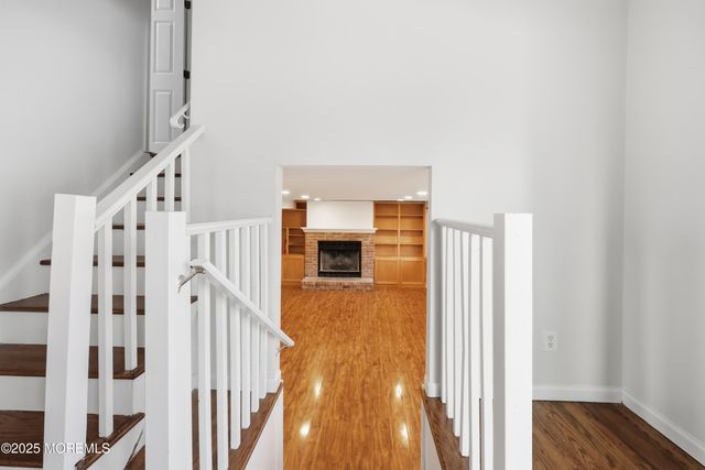 19 Oak Ridge Parkway, Toms River, NJ 08755