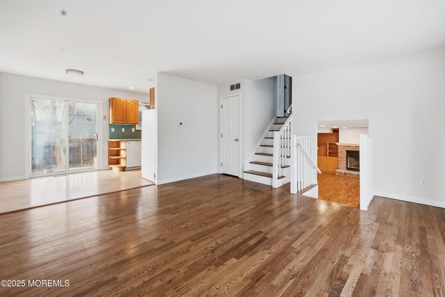 19 Oak Ridge Parkway, Toms River, NJ 08755