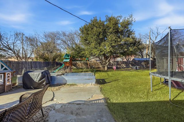 6809 Newcastle Place, North Richland Hills, TX 76182