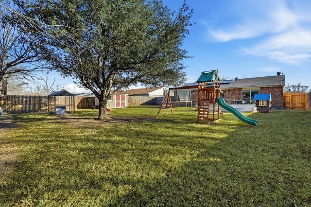 6809 Newcastle Place, North Richland Hills, TX 76182