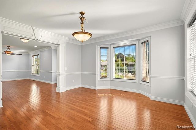 33528 Rhonswood Street, Farmington Hills, MI 48335