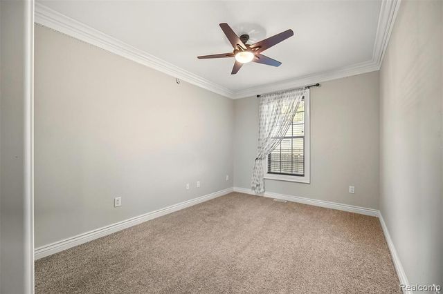 33528 Rhonswood Street, Farmington Hills, MI 48335