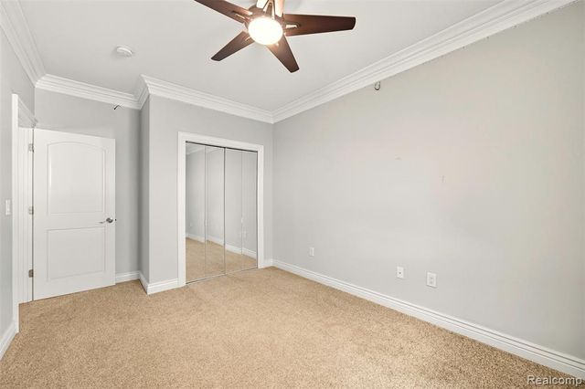 33528 Rhonswood Street, Farmington Hills, MI 48335