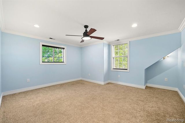 33528 Rhonswood Street, Farmington Hills, MI 48335