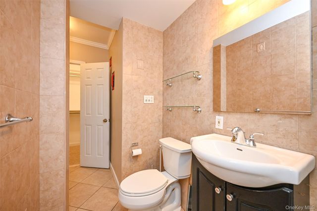 67-40 Yellowstone Boulevard 4M, Forest Hills, NY 11375