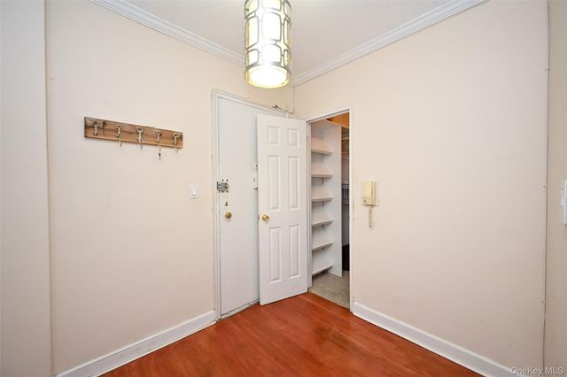 67-40 Yellowstone Boulevard 4M, Forest Hills, NY 11375
