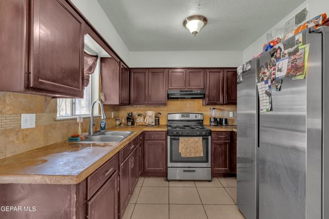 10708 Gemstone Street, El Paso, TX 79924