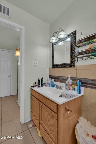 10708 Gemstone Street, El Paso, TX 79924