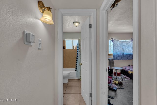 10708 Gemstone Street, El Paso, TX 79924