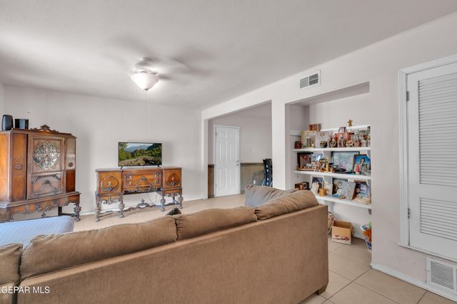10708 Gemstone Street, El Paso, TX 79924