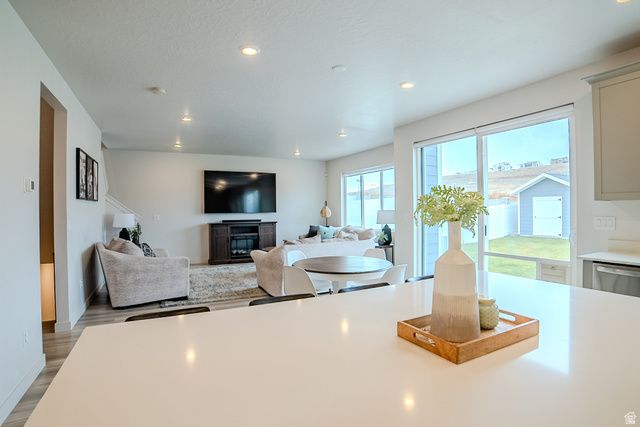 2517 N VELVET MOON DR, Saratoga Springs, UT 84045