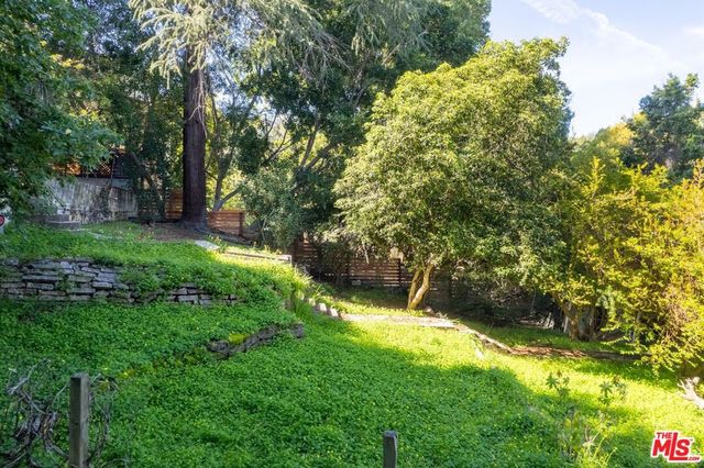 3468 Oak Glen Drive, Los Angeles, CA 90068