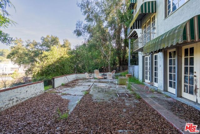 3468 Oak Glen Drive, Los Angeles, CA 90068