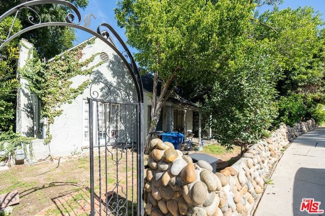 3468 Oak Glen Drive, Los Angeles, CA 90068