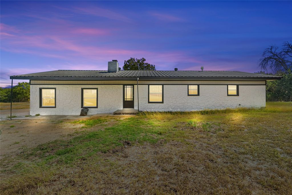 170 High Ridge Drive, Azle, TX 76020