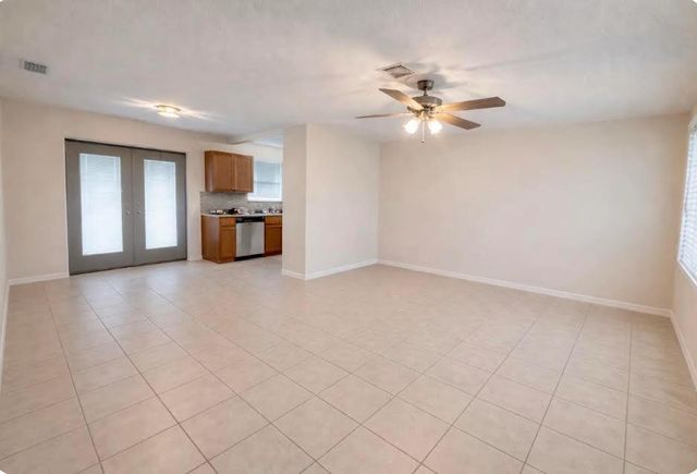 823 Lynwood Drive, Lake Worth Beach, FL 33461