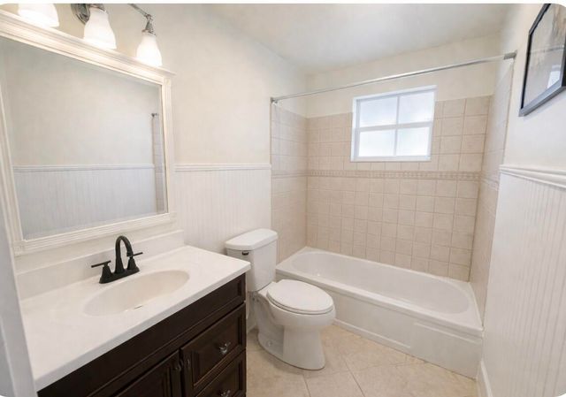 823 Lynwood Drive, Lake Worth Beach, FL 33461