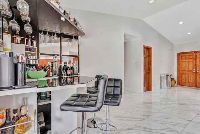 1280 NW 114th Avenue, Coral Springs, FL 33071