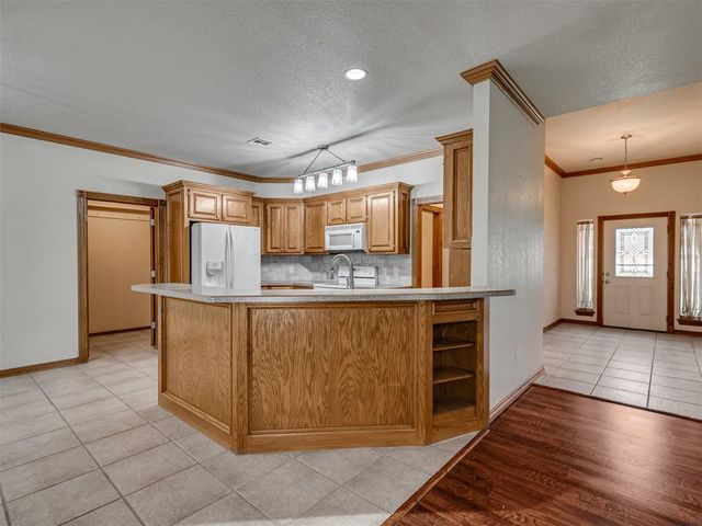 20200 SE 43rd Street, Harrah, OK 73045