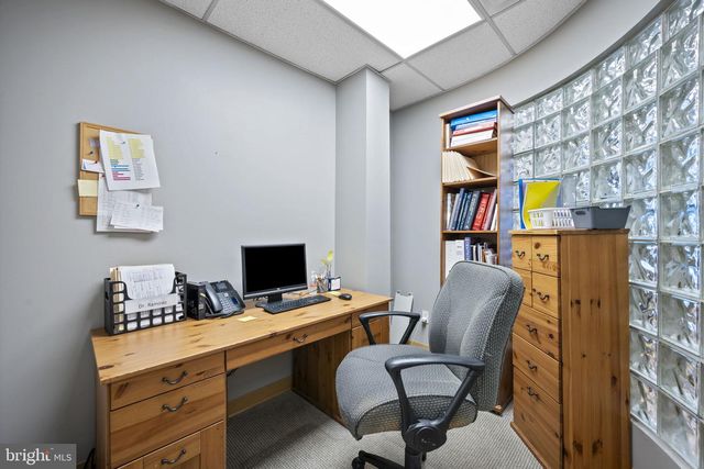 338 N CHARLES ST, Baltimore, MD 21201