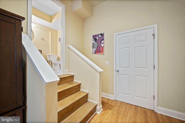 338 N CHARLES ST, Baltimore, MD 21201