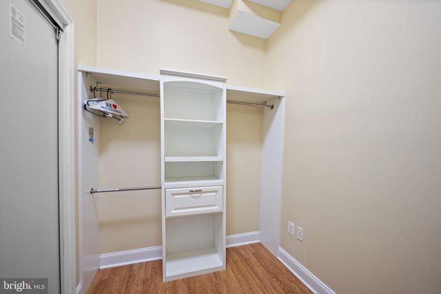 338 N CHARLES ST, Baltimore, MD 21201