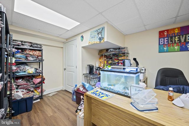 338 N CHARLES ST, Baltimore, MD 21201