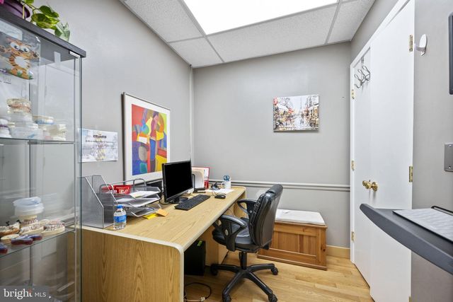 338 N CHARLES ST, Baltimore, MD 21201