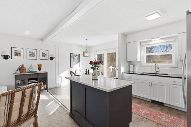 3048 Camelot Circle, Woodbury, MN 55125