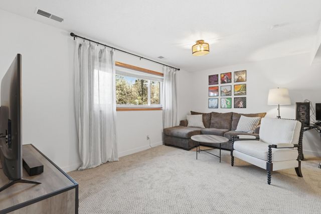 3048 Camelot Circle, Woodbury, MN 55125