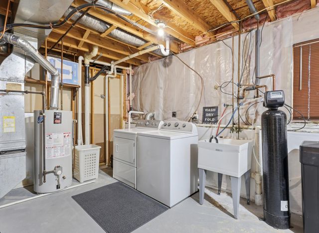 3048 Camelot Circle, Woodbury, MN 55125