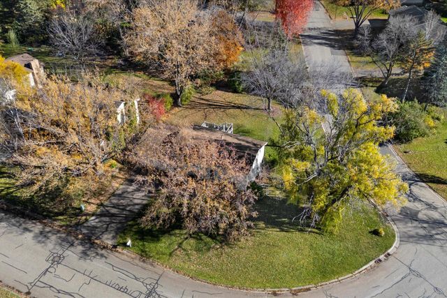 3048 Camelot Circle, Woodbury, MN 55125