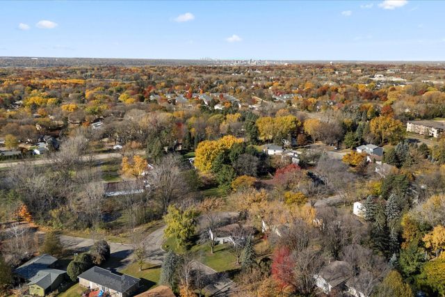 3048 Camelot Circle, Woodbury, MN 55125