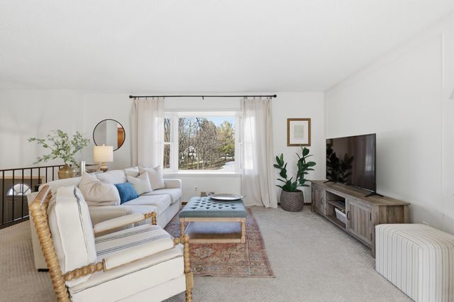 3048 Camelot Circle, Woodbury, MN 55125